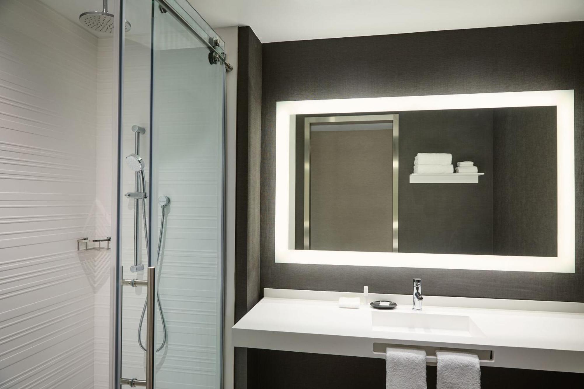 Ac Hotel By Marriott Kansas City Downtown エクステリア 写真